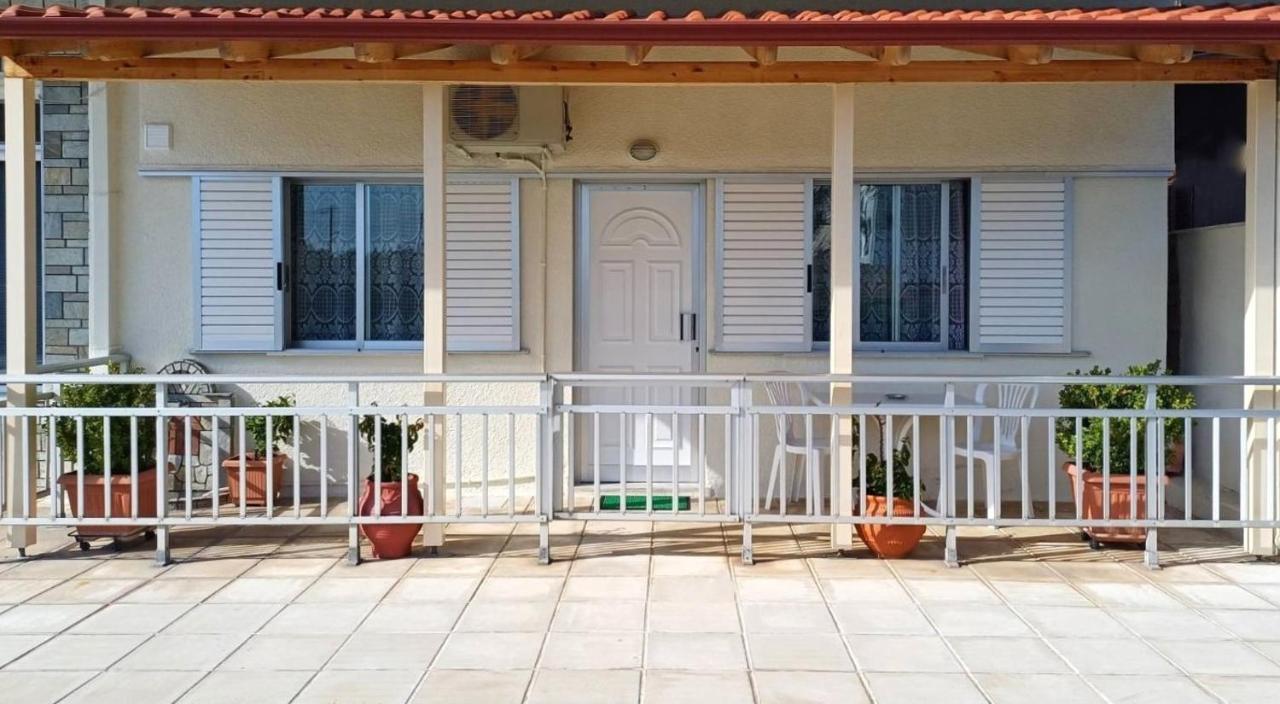 شقة Poly'S House Vrasná المظهر الخارجي الصورة